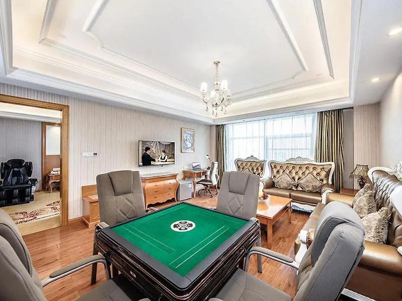 Vienna International Hotel Xinyang Yangshan New District 4*, Xinyang (Henan)